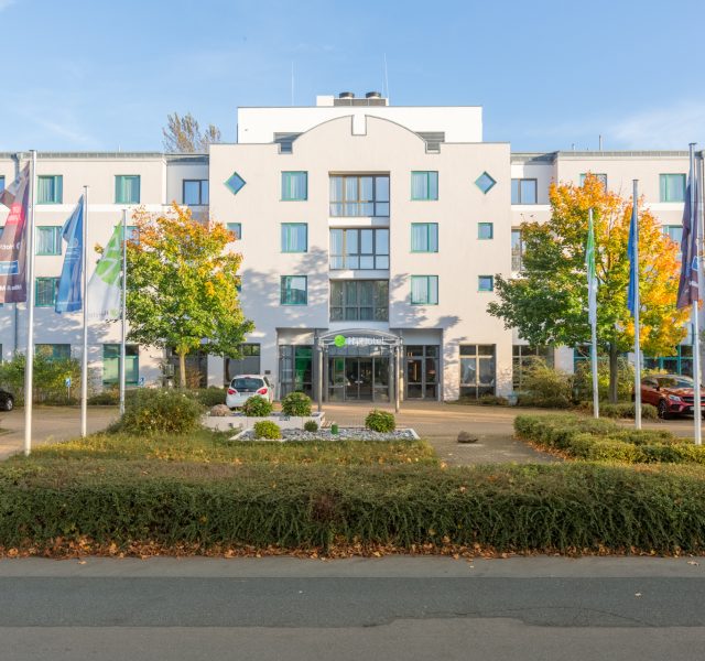 Altbau Fassade Hotel sanieren streichen Keim Farben Hannover