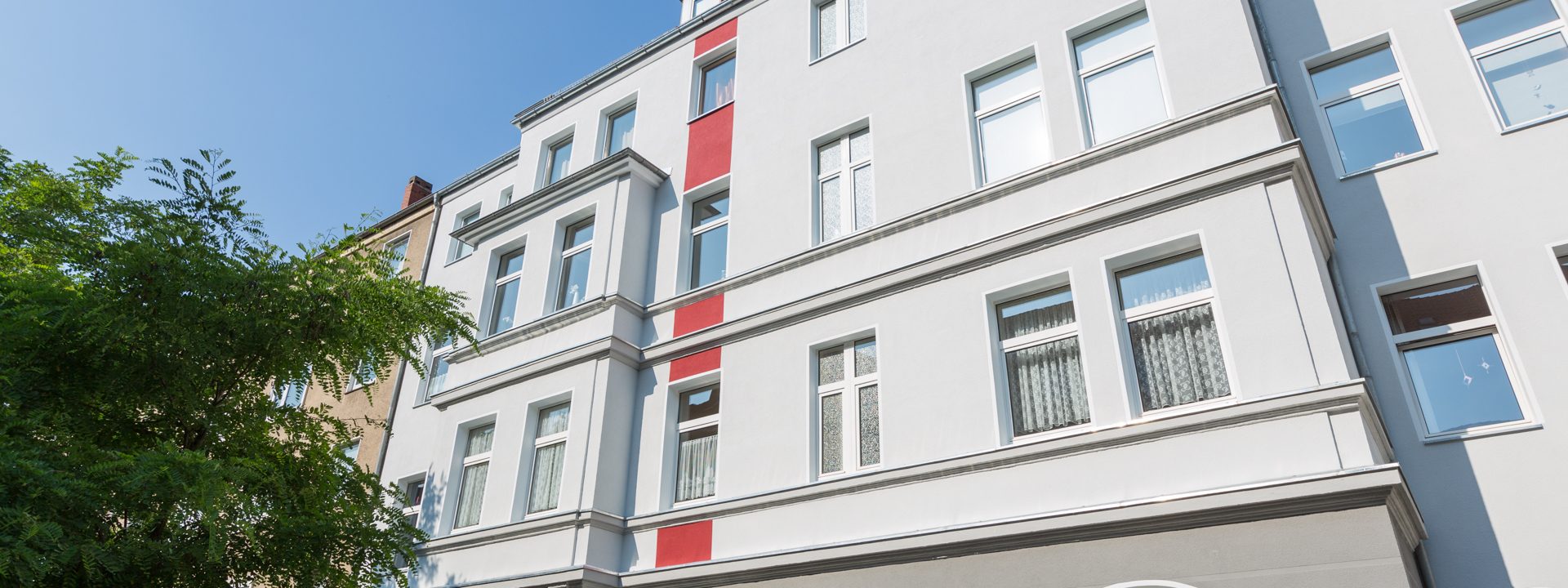 Fassade sanieren streichen Stilfassade Hannover Keim Farben